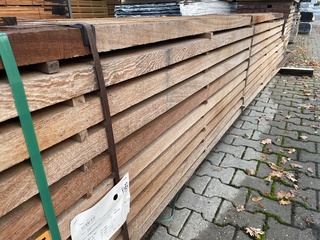 Ca. 70x Angelim Pedra palen fijnbezaagd, 52x52mm, lengte 2/335cm, 68/3